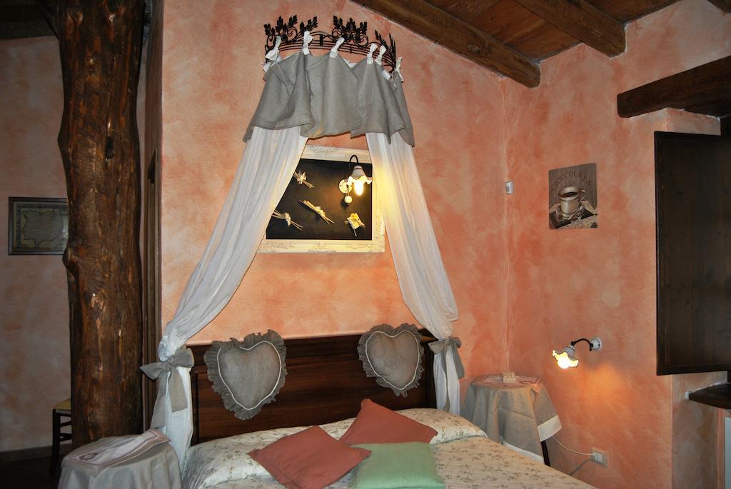 Le Macine Del Confluente Bed & Breakfast Badalucco Eksteriør bilde