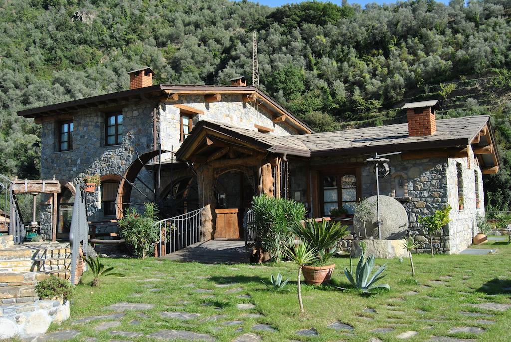 Le Macine Del Confluente Bed & Breakfast Badalucco Eksteriør bilde