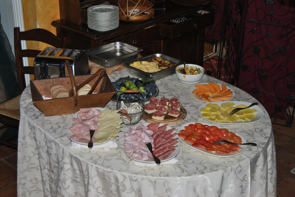 Le Macine Del Confluente Bed & Breakfast Badalucco Eksteriør bilde